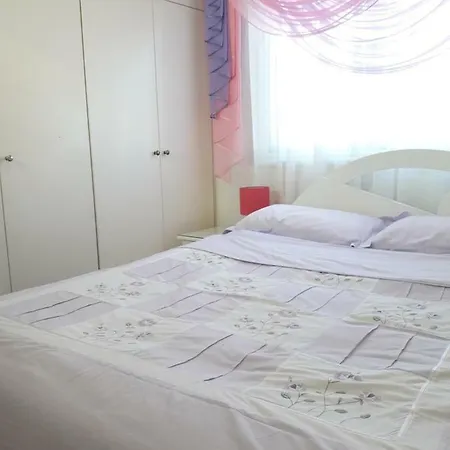 Valerie's 1bdr Apartment *