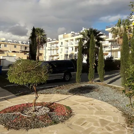 Valerie's 1bdr * Paphos